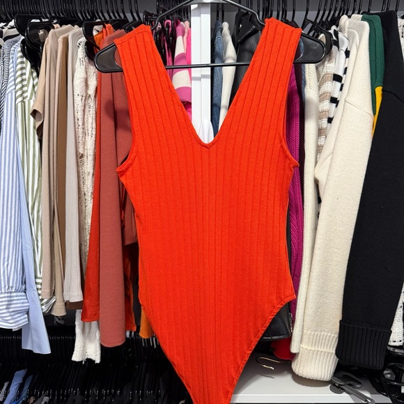 Zara basic bodysuit - Picture 3 of 3